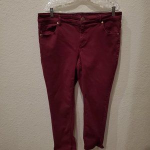Maurices Dark Red Maroon Capris Leggings 16
